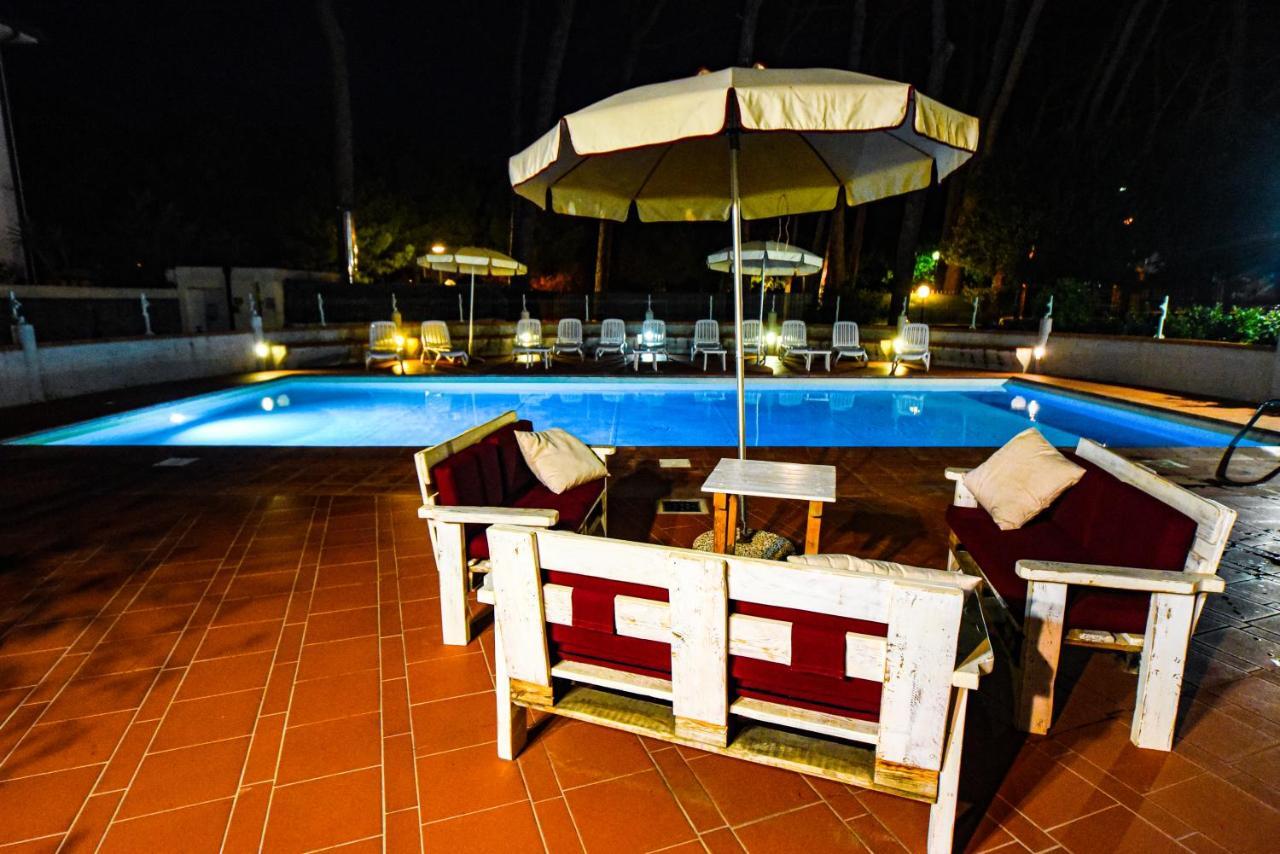 Hotel Kon Tiki 산빈첸초 외부 사진